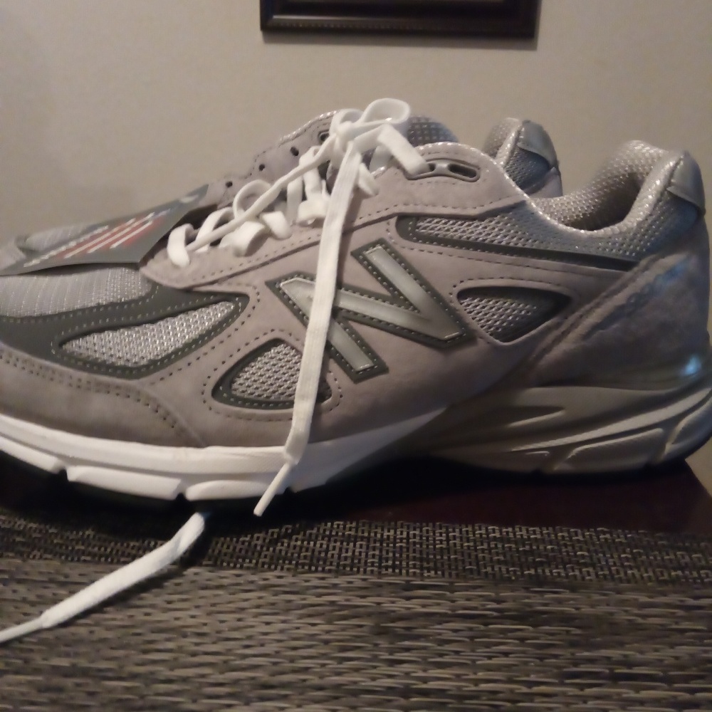 Ne Balance 990 V4